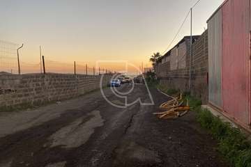  El efecto devastador del incendio de Jinámar (Telde), a vista de pájaro/TA.